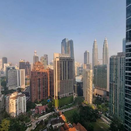 Appartamento 8 Kia Peng Klcc By Wsd Kuala Lumpur Esterno foto